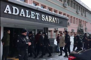Muş'ta yasa dışı bahis operasyonu: 70 g&ouml;zaltı