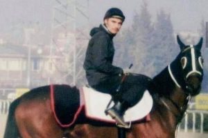 Genç jokey Bursa'da hayatını kaybetti