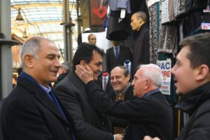 Bursa Osmangazi Belediye Başkanı D&uuml;ndar'dan &ccedil;arşı esnafına ziyaret