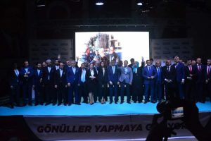 Erdoğan projelerini ve meclis &uuml;yelerini tanıttı
