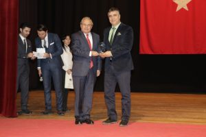 Manisa Valiliği'ne '&Ccedil;evre Duyarlılığı &Ouml;d&uuml;l&uuml;'
