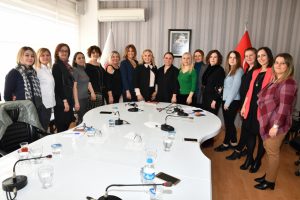 Mihriban Aky&uuml;z g&uuml;ven tazeledi