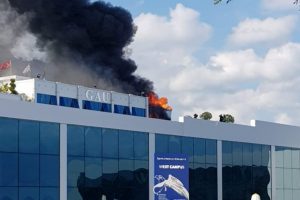 KKTC'de &uuml;niversite binasında korkutan yangın