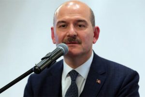 İ&ccedil;işleri Bakanı Soylu, telefonuna gelen fotoğrafları anlattı
