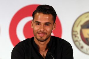 Fenerbah&ccedil;e'ye Reyes'ten k&ouml;t&uuml; haber!
