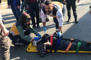 Bursa'da kamyonetle çarpışan motosikletin sürücüsü yaralandı