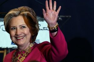 Hillary Clinton'dan adaylık a&ccedil;ıklaması