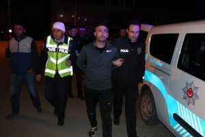 Ehliyetsiz s&uuml;r&uuml;c&uuml; şehri birbirine kattı