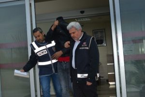 Tefeci operasyonu! G&ouml;zaltılar var