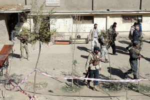 Afganistan'da canlı bomba saldırısı