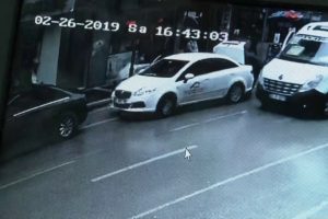 40 bin lirayı &ccedil;aldı yakalanınca teslim etti