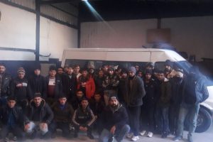 15 kişilik minib&uuml;sten 39 ka&ccedil;ak g&ouml;&ccedil;men &ccedil;ıktı
