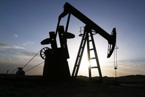 Petrol&uuml;n varili 65,38 dolar oldu