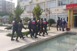 Jandarma aranan 24 kişiyi yakaladı
