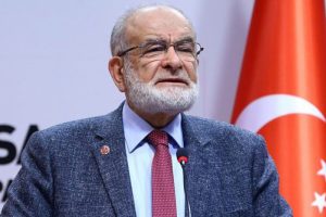 Karamollaoğlu: Anketlerde &ouml;ne &ccedil;ıktığımız i&ccedil;in telaşlandılar