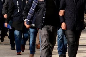 FET&Ouml; ş&uuml;phelisi 3 kişi yakalandı