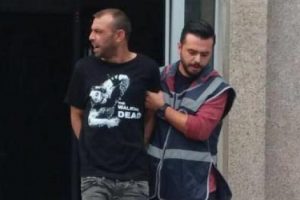 Birlikte yaşadığı kadının cinayet sanığı: 10 bin lira i&ccedil;in mi &ouml;ld&uuml;receğim