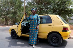 Senegal'in tek kadın taksicisi Boury Mbaye