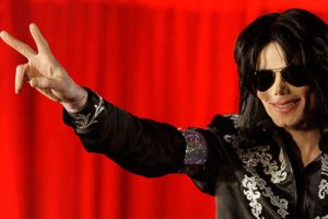 Radyolar Michael Jackson şarkıları &ccedil;almıyor! Sebebi ise...