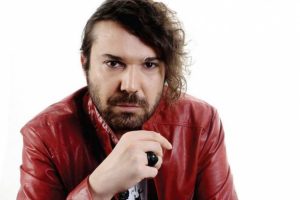 Halil Sezai'den &ouml;rnek davranış!