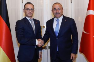 &Ccedil;avuşoğlu Alman mevkidaşı Maas ile telefonda g&ouml;r&uuml;şt&uuml;