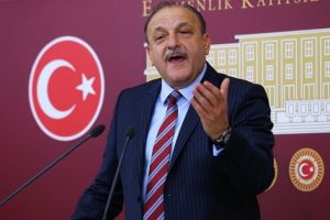 MHP'li Vural'dan AK Partili vekillere tepki: Ne ekerseniz onu bi&ccedil;ersiniz
