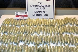 LPG tankının i&ccedil;inden 126 paket esrar &ccedil;ıktı