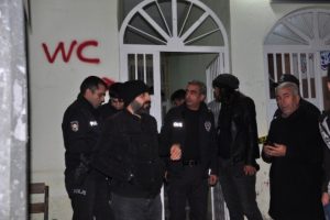 Cami tuvaletinde &ouml;l&uuml; bulundu
