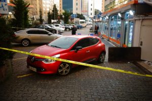 Sokak ortasında kurşun yağdırdı! O anlar anbean kaydedildi