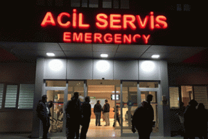 Acilde liseli kızdan neşterli dehşet