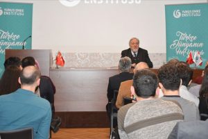 Tarih&ccedil;i Ortaylı Viyana'da 2. Abd&uuml;lhamid'i anlattı