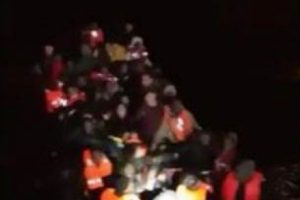 11 ka&ccedil;ak g&ouml;&ccedil;men yakalandı!
