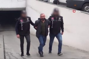 Arap Emrah'tan sonra 16 g&ouml;zaltı daha!