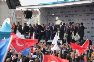 P&uuml;t&uuml;rgeliler Cumhurbaşkanının mitingine akın etti
