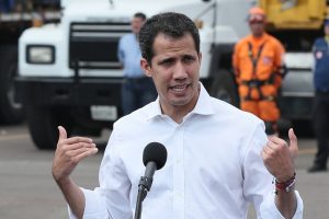 Guaido'dan Maduro'ya: "Yetkin yok"