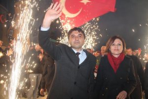 Başkan Sel&ccedil;uk'a Karacaali'de coşkulu karşılama