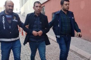 Caminin yardım paralarını &ccedil;alan sabıkalı serbest