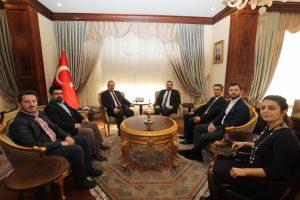 Bursa Valisi Canbolat, HKMO &uuml;yelerini ağırladı