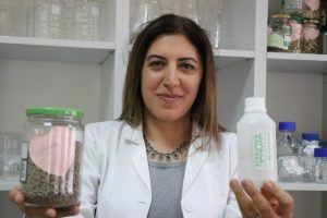 Bitki &ouml;zlerinden temizlik jeli &uuml;retti