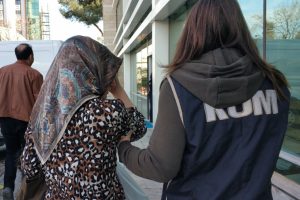 FET&Ouml;'den g&ouml;zaltına alınan hemşireye adli kontrol