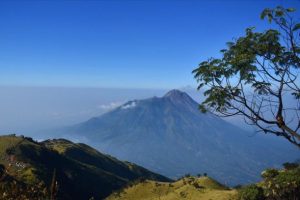 Endonezya'daki Merapi yanardağında hareketlilik