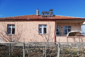 Cinayet zanlısının evini yakmak i&ccedil;in molotof hazırladığı iddiasıyla 6 kişi g&ouml;zaltına alındı