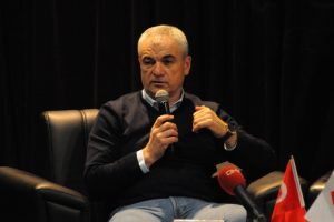 Rıza &Ccedil;alımbay'dan Beşiktaş a&ccedil;ıklaması