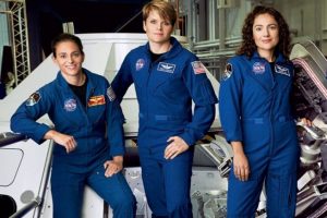 NASA uzay y&uuml;r&uuml;y&uuml;ş&uuml;ne hazırlanıyor! Ekibin tamamı kadınlardan oluşacak
