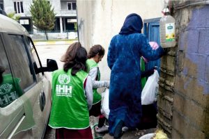 İHH Kahta'da 150 yetimi sevindirdi