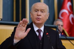 Devlet Bah&ccedil;eli'den beka &ccedil;ıkışı: Ne b&uuml;y&uuml;k bir şuursuzluk?
