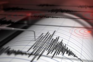 Peş peşe 3 deprem