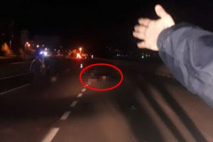 Feci olay! Yolun ortasında yatınca...