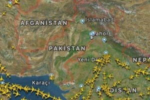 Pakistan hava sahası a&ccedil;ıldı