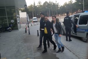 İnşaattan hırsızlık ş&uuml;phelileri tutuklandı